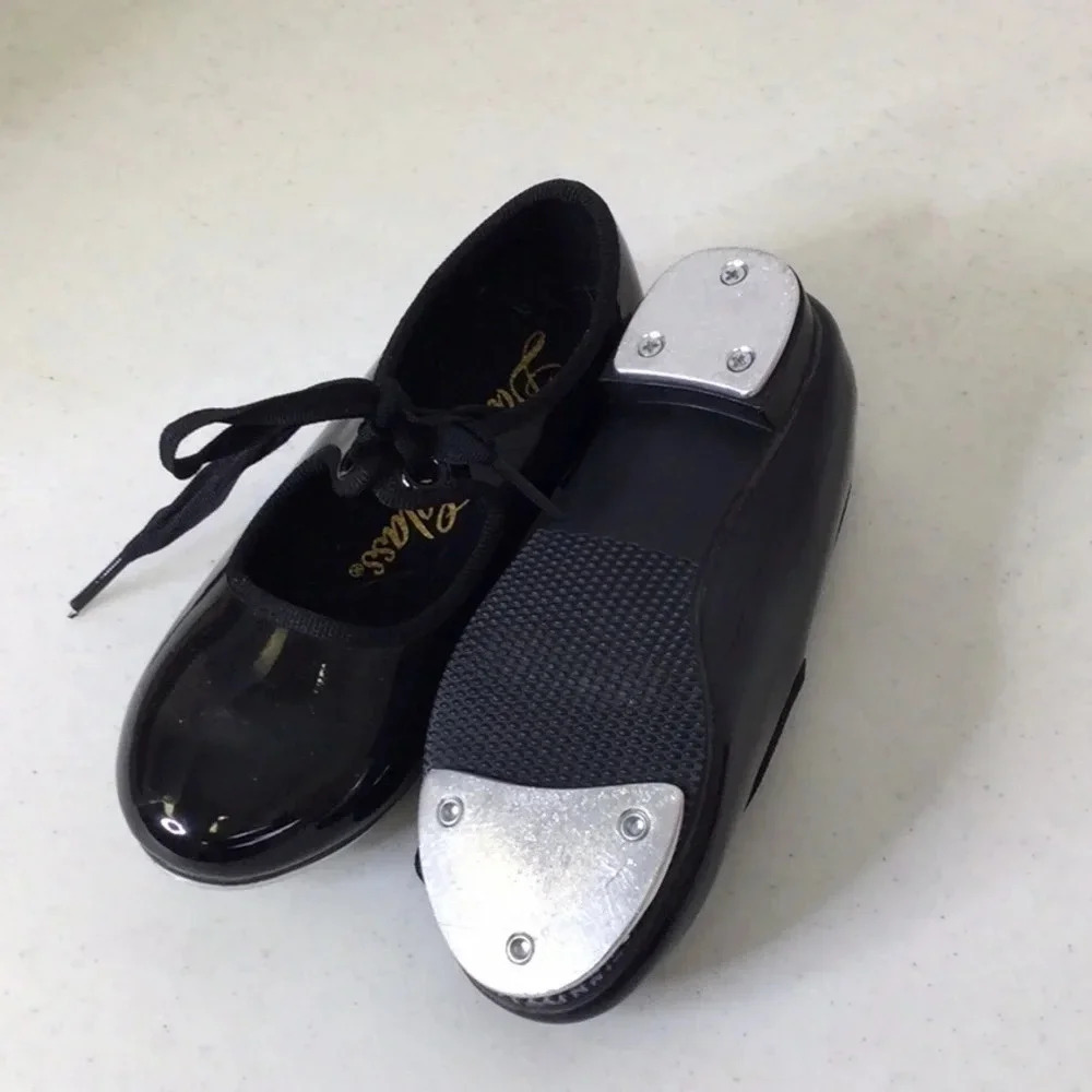 Dance Class Girls Tap Shoes size 8.5